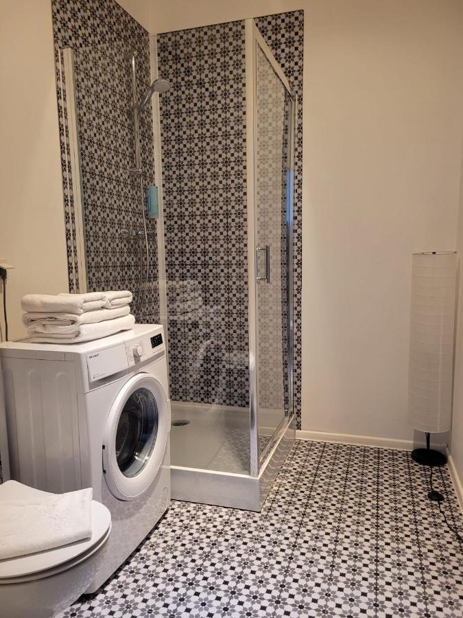 16 Apartamenty Ptak Szpital Matki Polki Szpital Kopernika Mandoria Orientarium Atlas Arena Plac Zabaw - Zamojska 20A M16 Parking Łódź Dış mekan fotoğraf